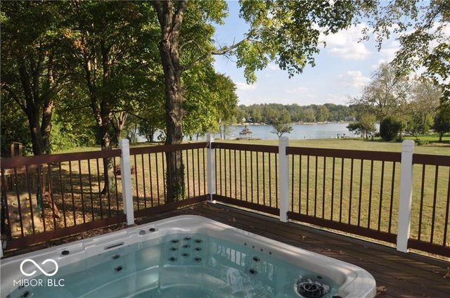 5305 Fall Creek Road, Indianapolis, IN 46220