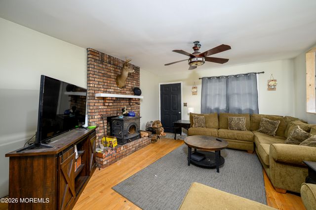 2 Lawrence Avenue, Howell, NJ 07731