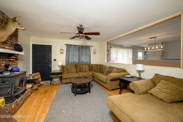 2 Lawrence Avenue, Howell, NJ 07731