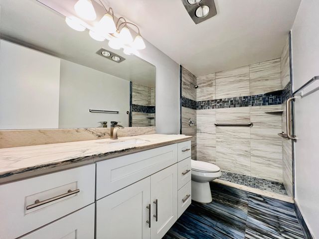 210 Somerset K, West Palm Beach, FL 33417