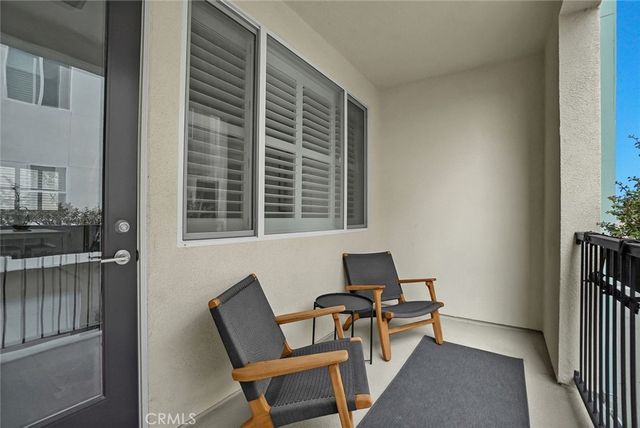 318 Bridgewater 7, Gardena, CA 90247