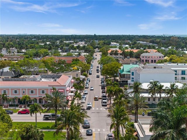 1021 3rd ST S 112, Naples, FL 34102