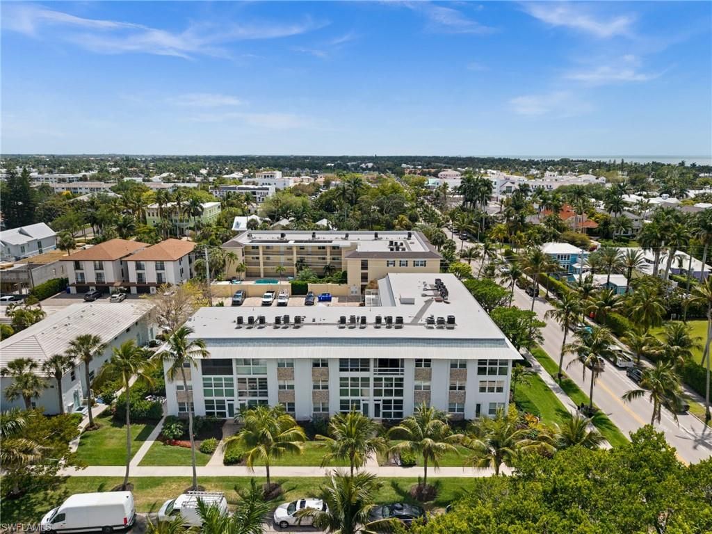 1021 3rd ST S 112, NAPLES, FL 34102 — photo 2