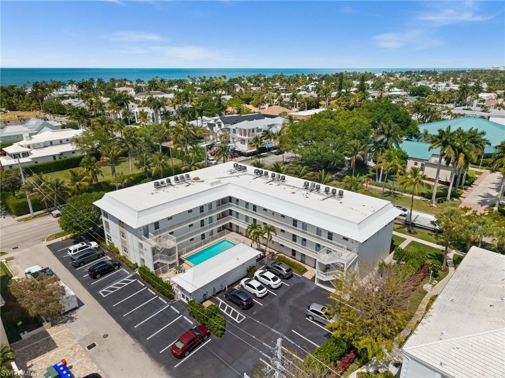 1021 3rd ST S 112, NAPLES, FL 34102 — photo 4