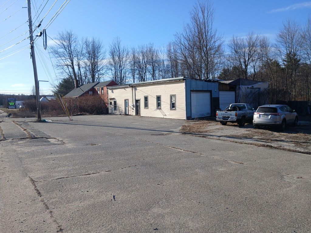8 Lisbon Street, Lisbon, ME 04250 — photo 2