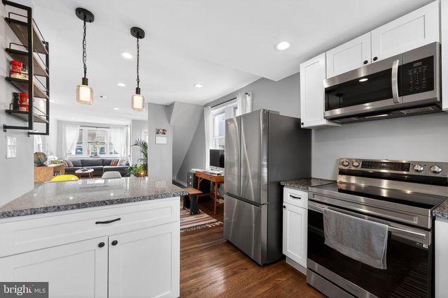 3241 W HILTON ST, Philadelphia, PA 19129