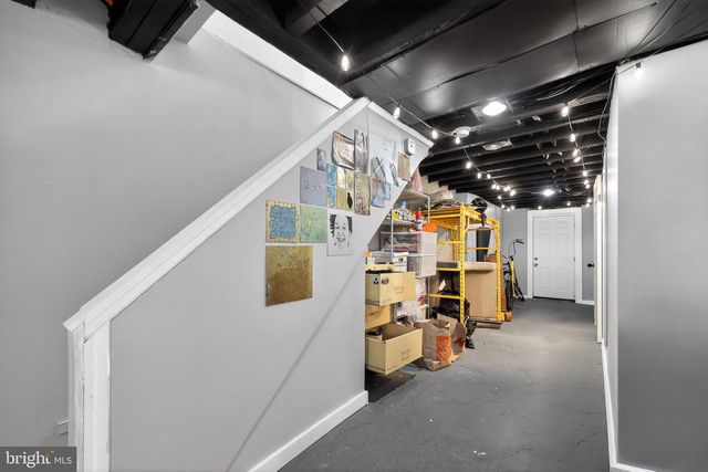 3241 W HILTON ST, Philadelphia, PA 19129