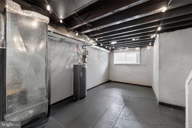 3241 W HILTON ST, Philadelphia, PA 19129