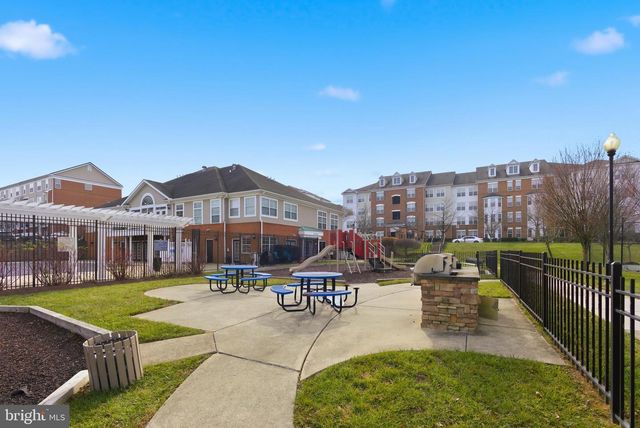 5507 HARTFIELD AVE, Suitland, MD 20746