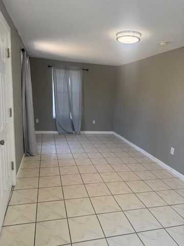 1994 S Olive Ave, Stockton, CA 95215