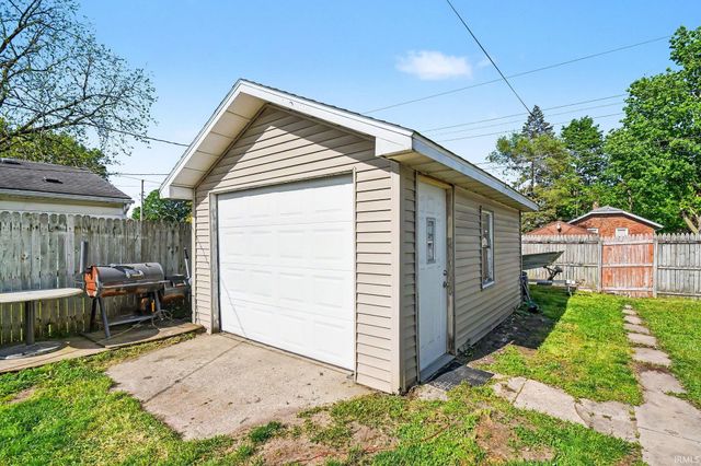 741 S 36th Street, South Bend, IN 46615