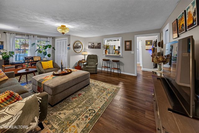 132 Lonas Drive, Maryville, TN 37803