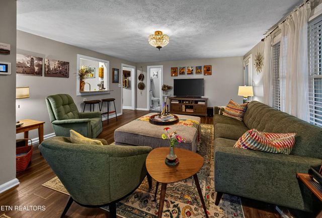 132 Lonas Drive, Maryville, TN 37803