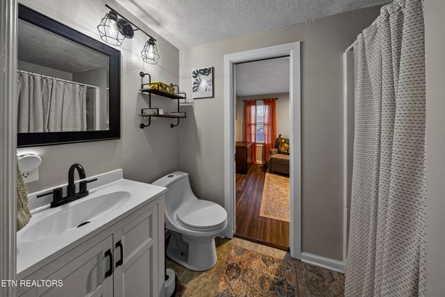 132 Lonas Drive, Maryville, TN 37803
