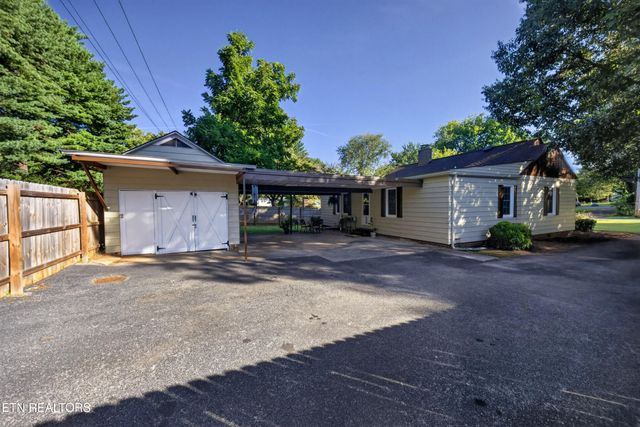 132 Lonas Drive, Maryville, TN 37803