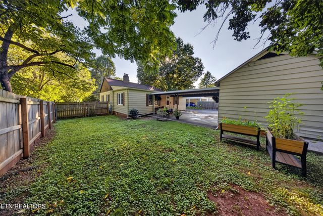 132 Lonas Drive, Maryville, TN 37803