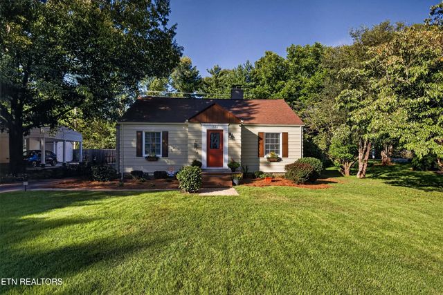 132 Lonas Drive, Maryville, TN 37803