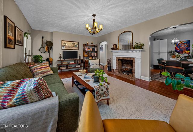 132 Lonas Drive, Maryville, TN 37803