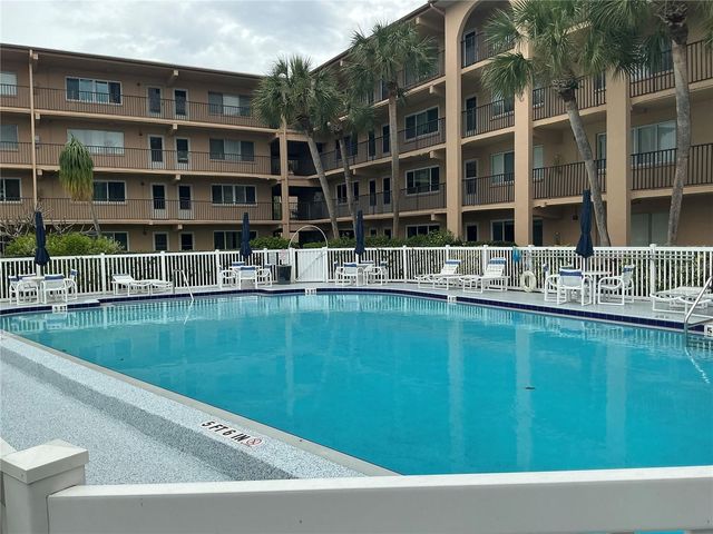 2525 WEST BAY DRIVE E14, Belleair Bluffs, FL 33770