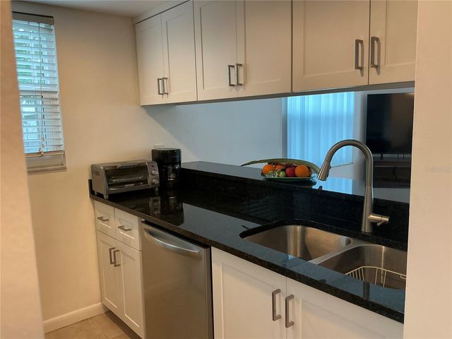 2525 WEST BAY DRIVE E14, Belleair Bluffs, FL 33770