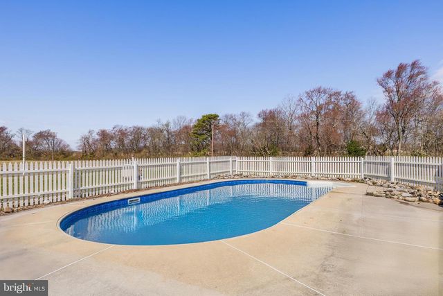 829 WILTSEYS MILL RD, Hammonton, NJ 08037