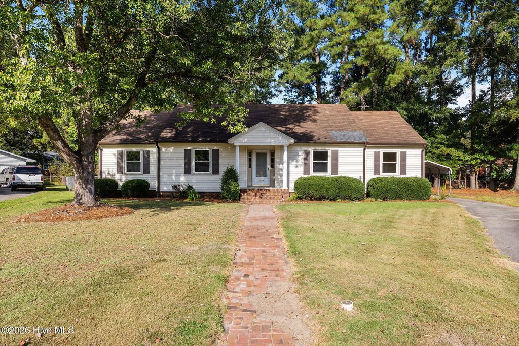 1216 Woodford Court, Goldsboro, NC 27530