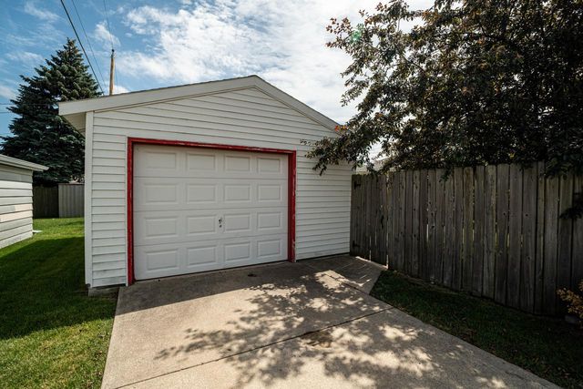 1803 22nd AVENUE, Kenosha, WI 53140