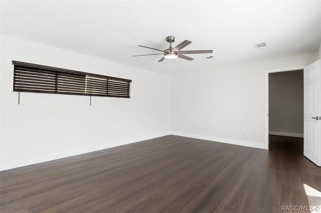 1025 SE 5th Avenue, Crystal River, FL 34429