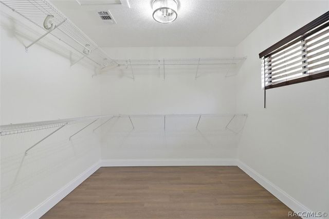 1025 SE 5th Avenue, Crystal River, FL 34429