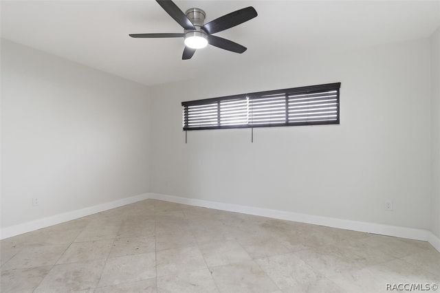 1025 SE 5th Avenue, Crystal River, FL 34429