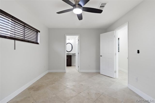 1025 SE 5th Avenue, Crystal River, FL 34429