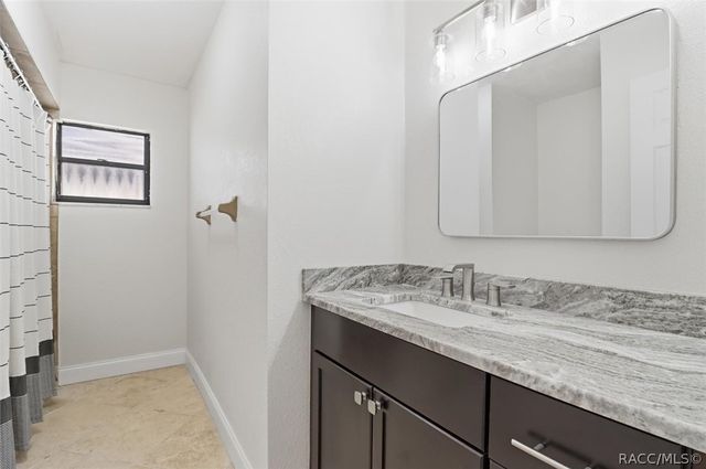 1025 SE 5th Avenue, Crystal River, FL 34429