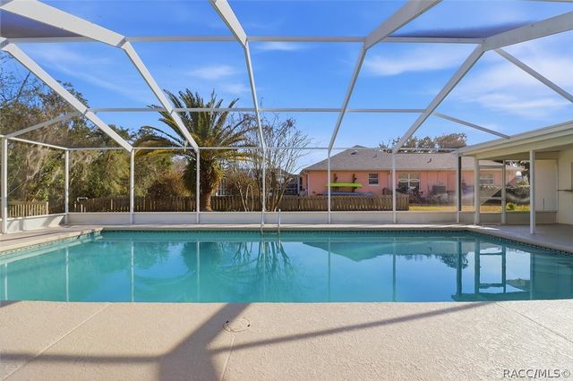 1025 SE 5th Avenue, Crystal River, FL 34429