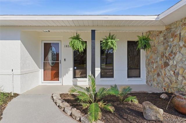 1025 SE 5th Avenue, Crystal River, FL 34429