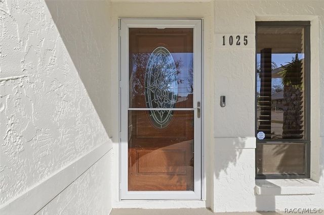 1025 SE 5th Avenue, Crystal River, FL 34429