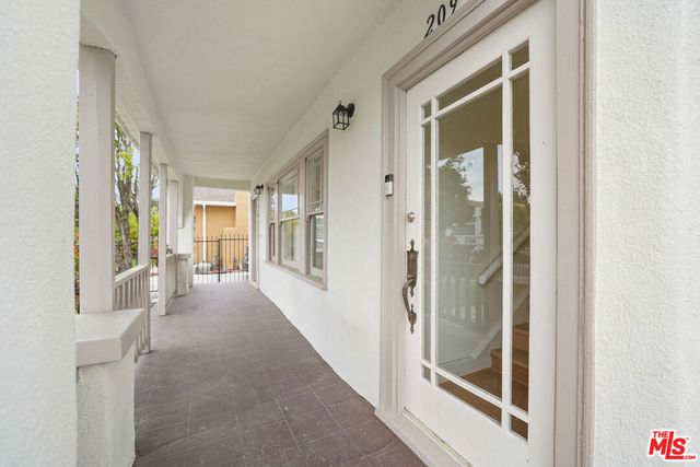 211 N Ave 57, Los Angeles, CA 90042