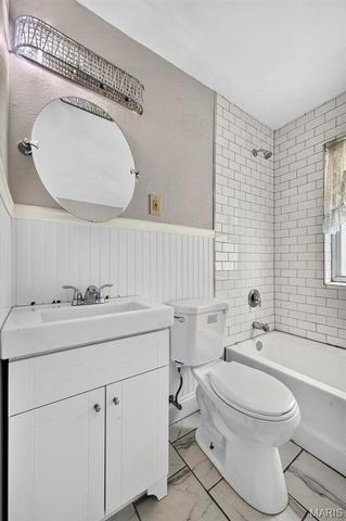 7541 Norwalk Lane, St Louis, MO 63121