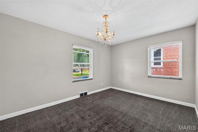 7541 Norwalk Lane, St Louis, MO 63121