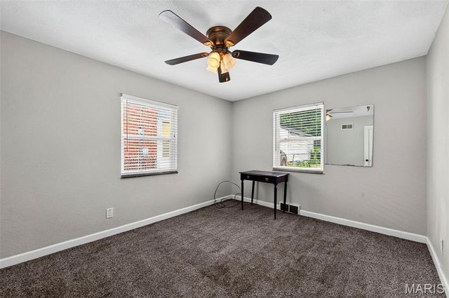 7541 Norwalk Lane, St Louis, MO 63121