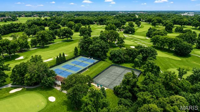 7541 Norwalk Lane, St Louis, MO 63121