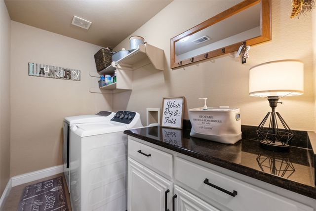 5200 Medallion Court, Midlothian, TX 76065