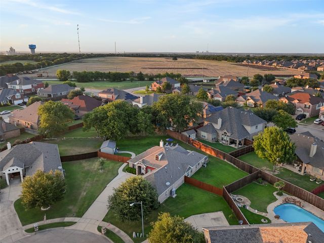 5200 Medallion Court, Midlothian, TX 76065