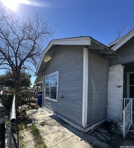 819 N Hamilton Ave, San Antonio, TX 78207