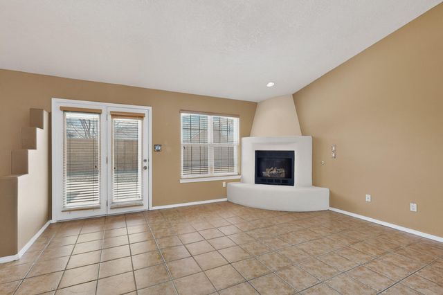 2275 Longhorn Street SW, Los Lunas, NM 87031