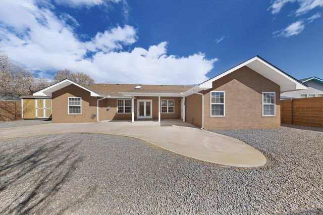 2275 Longhorn Street SW, Los Lunas, NM 87031