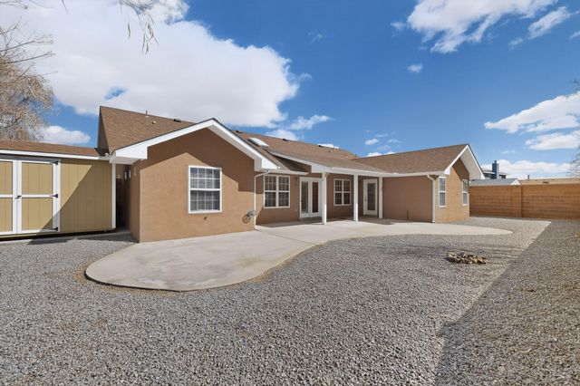 2275 Longhorn Street SW, Los Lunas, NM 87031