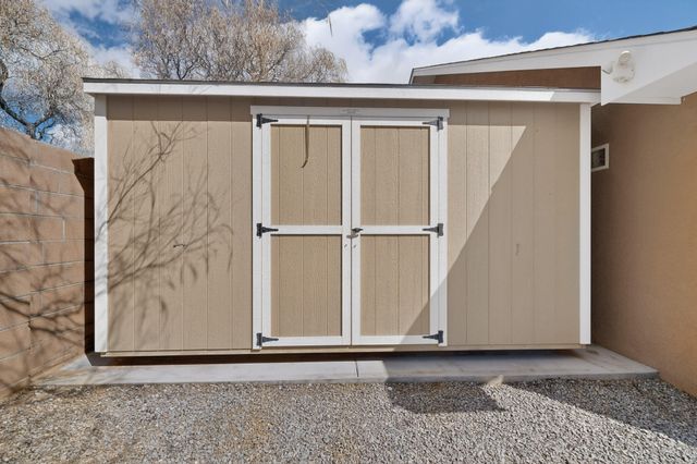 2275 Longhorn Street SW, Los Lunas, NM 87031