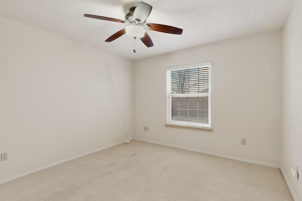 Image 28 of property listing at 2275 Longhorn Street SW, Los Lunas, NM 87031