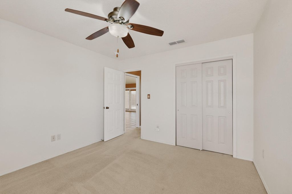 Image 32 of property listing at 2275 Longhorn Street SW, Los Lunas, NM 87031