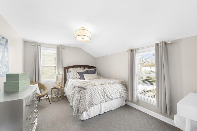 5281 N Kent AVENUE, Whitefish Bay, WI 53217